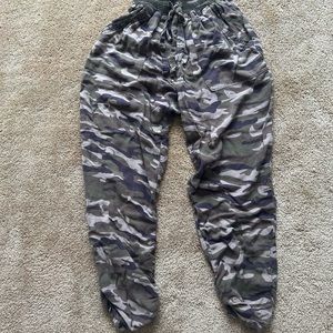Camo jogger